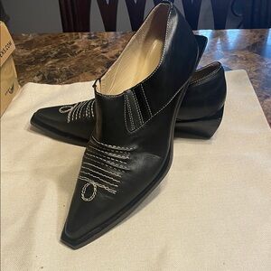 Elegant Black Leather Women's Shoes